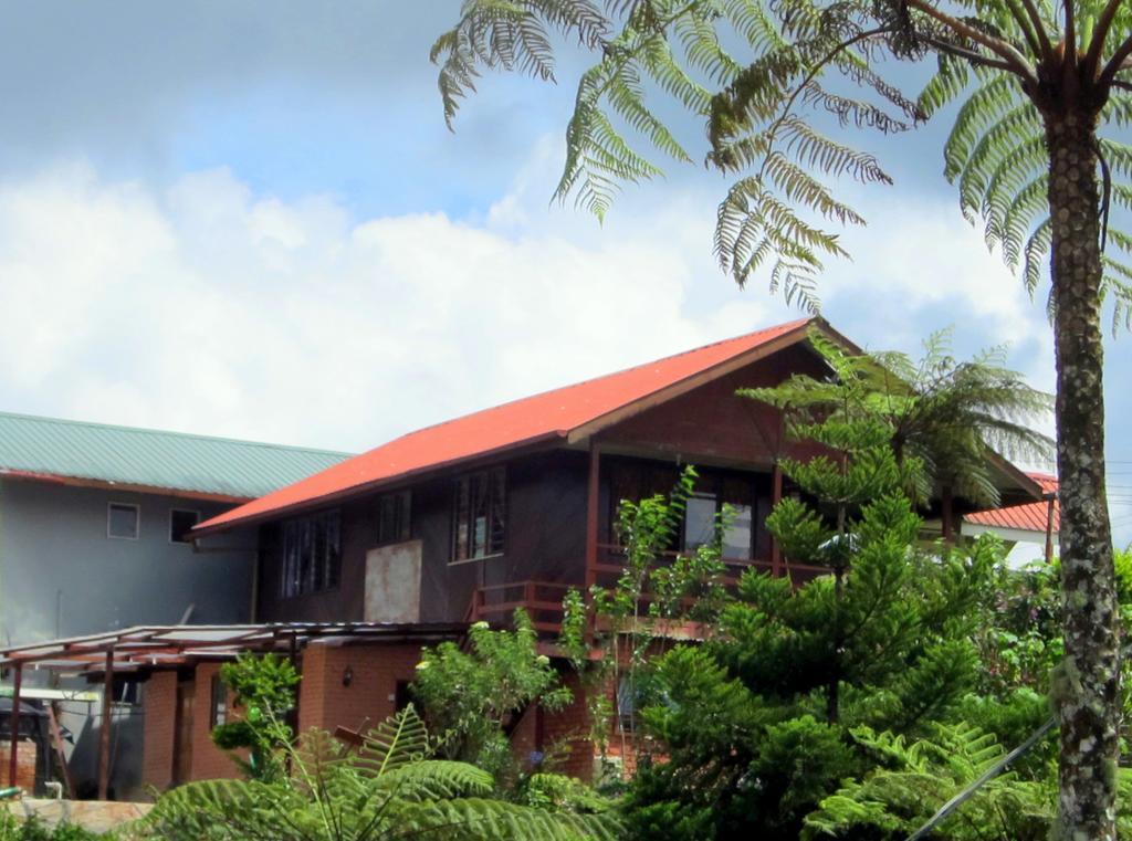 Mile 36 Lodge Kampong Kundassan Exterior foto